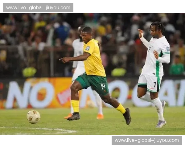 非洲杯首发：从首发名单看风向，抓住赛场每一刻的热度